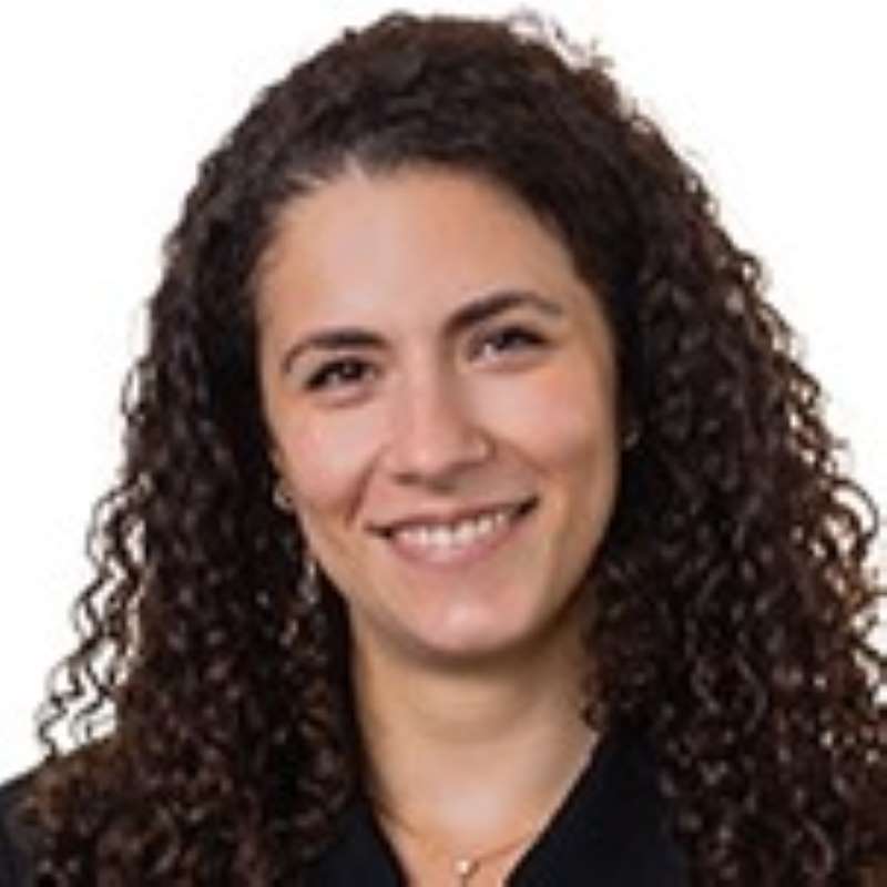 Dora Pucci, Dentons