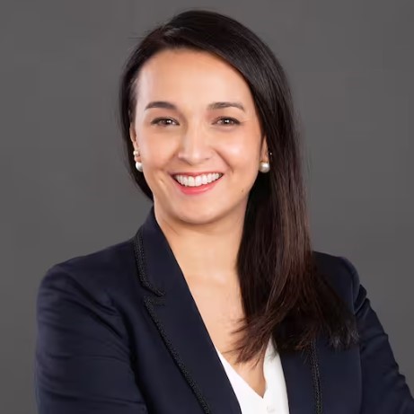 Sophie Lok, DLA Piper