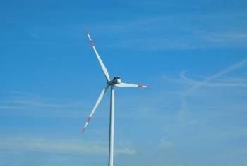 Orit sort de deux parcs éoliens polonais