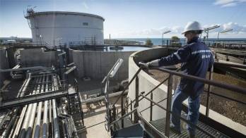 Le spécialiste de la gestion des déchets et de l'eau serait valorisé environ 13 Md€.